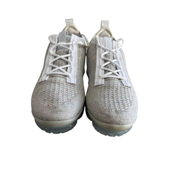 Nike Air Vapormax 2021 Flyknit Sneakers Women’s Size 9 - Picture 3 of 5